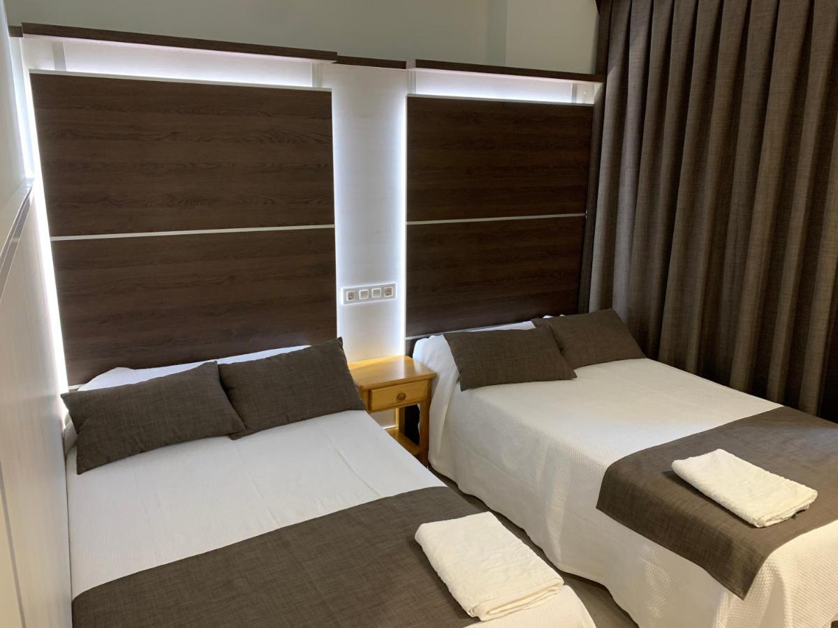 Hotel Ric Sabadell Exterior photo