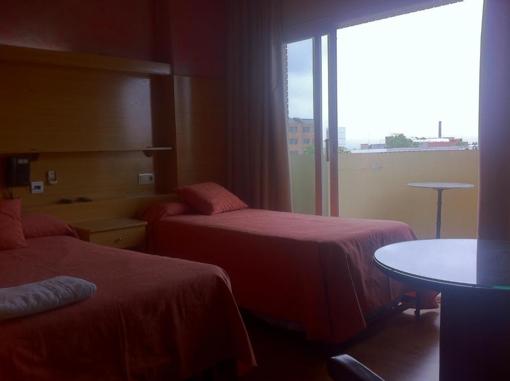 Hotel Ric Sabadell Room photo