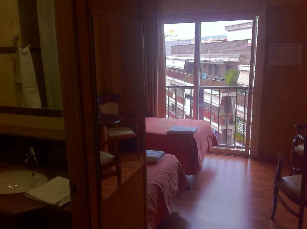 Hotel Ric Sabadell Room photo